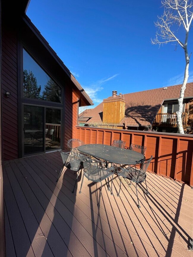 Building Photo - Front Range views, Spectacular location, Boulder home avail. Now!
