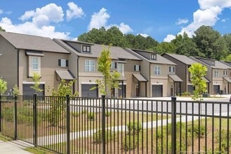 Building Photo - 1152 Elk Knob Trl