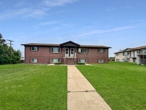 Building Photo - $0 DEPOSIT OPTION. 2 BED 1 BATH IN SOUTH W...
