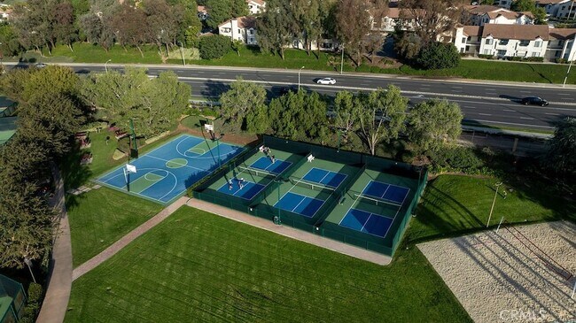 Building Photo - 28645 Via Pasatiempo