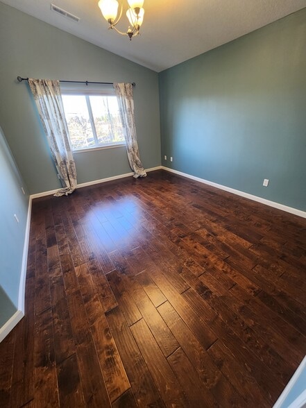 BR 1 - 2718 NW 118th Cir