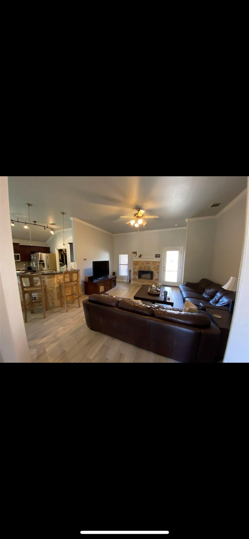 Building Photo - 201 High Meadow Ct