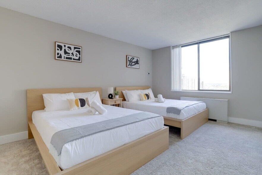 Building Photo - 1201 S Bell St