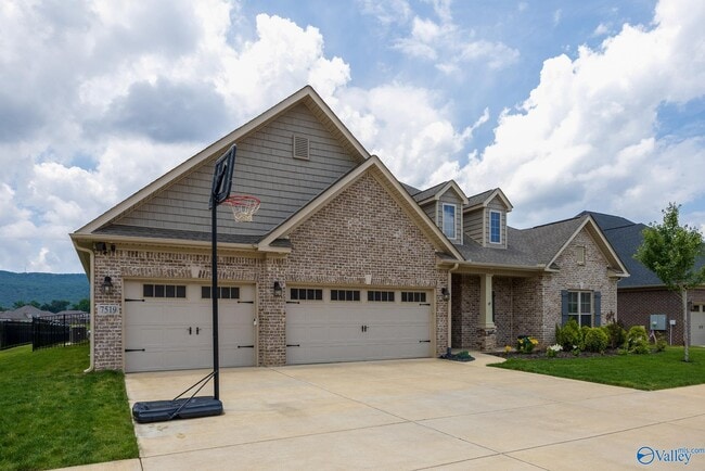 Building Photo - 7519 Flint Xing Cir SE