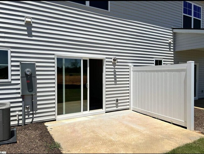 Building Photo - 1508 Yellowwood Ct