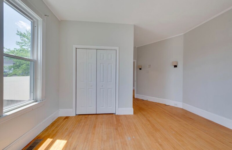Building Photo - 12 Fiske St