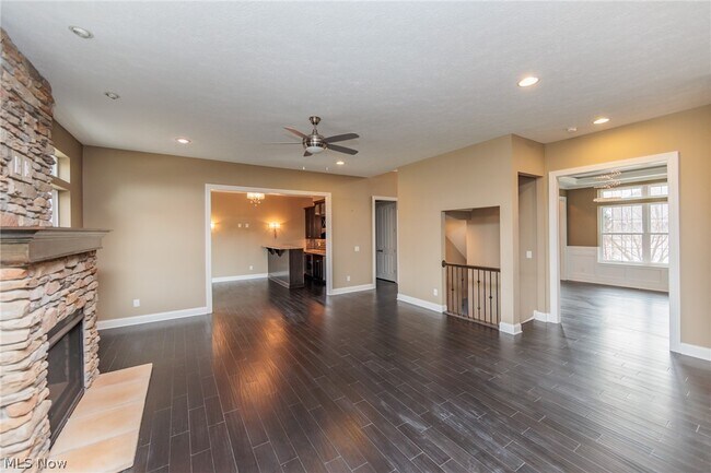 Building Photo - 36591 Wendell St