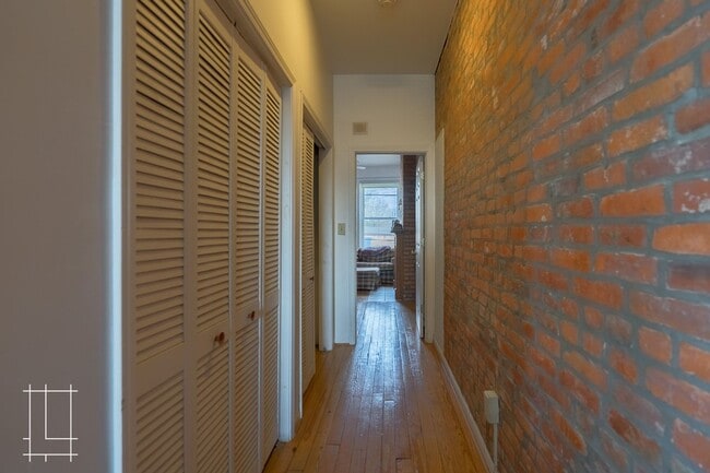 Building Photo - 79 Parsons Ave