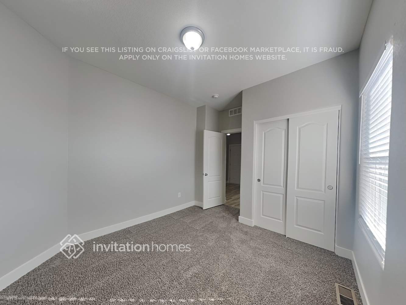 Building Photo - 583 Solano Dr