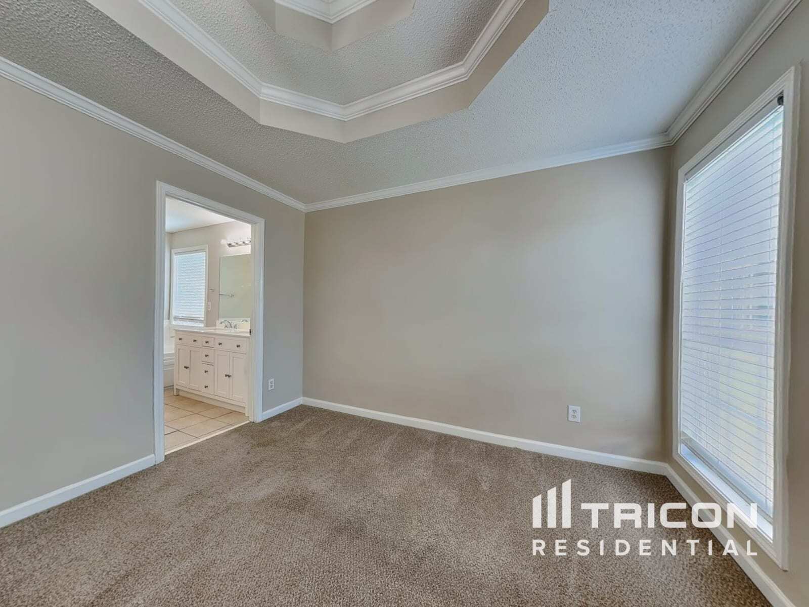 Building Photo - 130 Kyle Way