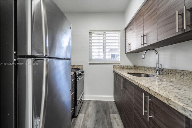 Building Photo - 7911 Abbott Ave