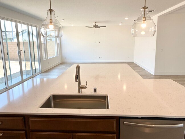 Building Photo - BRAND NEW 4/3.5 Lennar with In-Law Suite