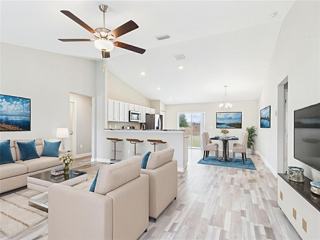 Building Photo - 12849 SW 73rd Ave Rd