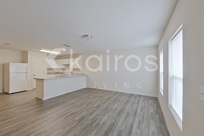 Building Photo - 10117 Elgin Blvd