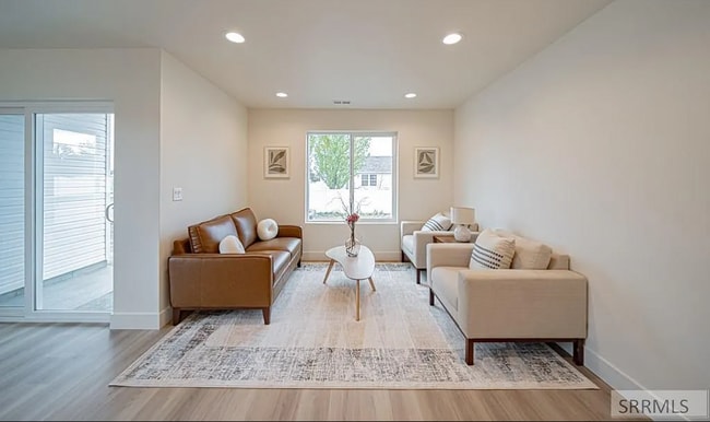 Building Photo - 2305 Caliber Pl