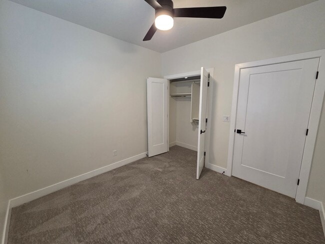 Building Photo - VIEWS from EVERY ROOM!