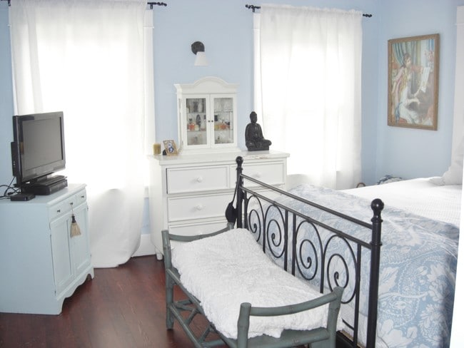 Master Bedroom - 214 Avenue C