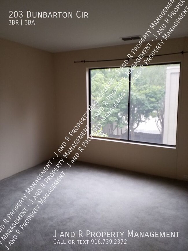 Building Photo - 203 Dunbarton Cir