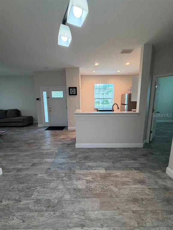 Building Photo - 13121 Summerton Dr