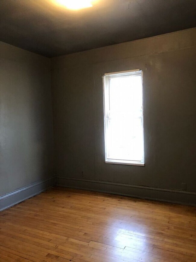 Building Photo - 1938N26thY