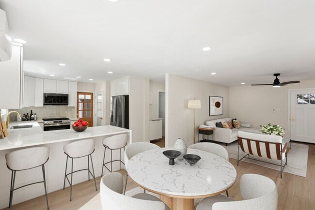 Building Photo - 3646 Curlew St