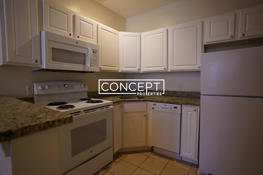 Building Photo - 1130 Commonwealth Ave