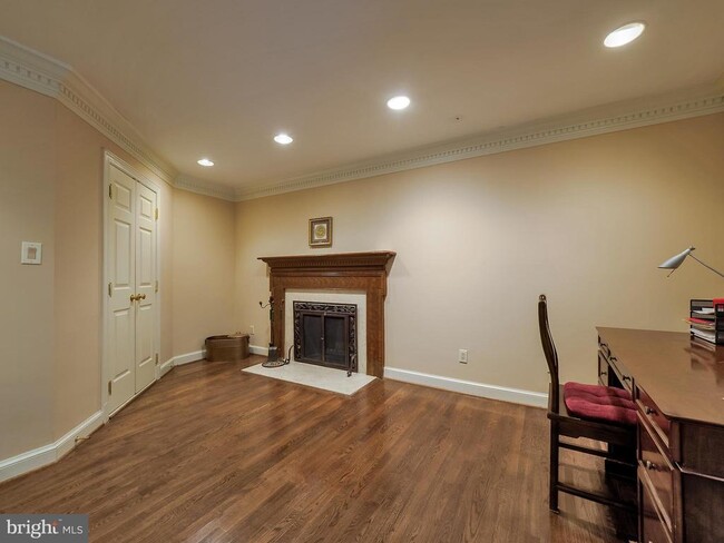 Building Photo - 6513 Kenhill Rd