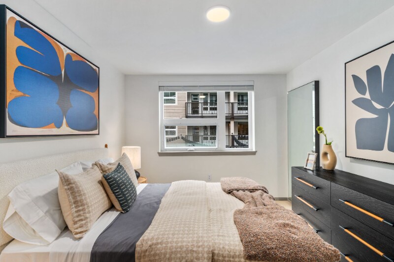 Building Photo - 2950 NE 11th St