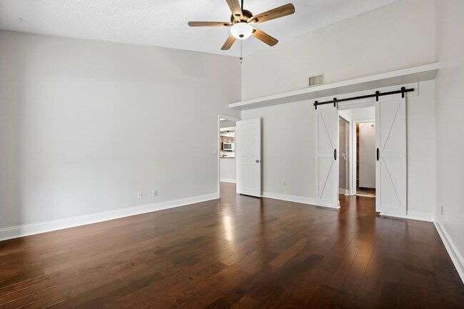 Building Photo - 6215 SE Georgetown Pl