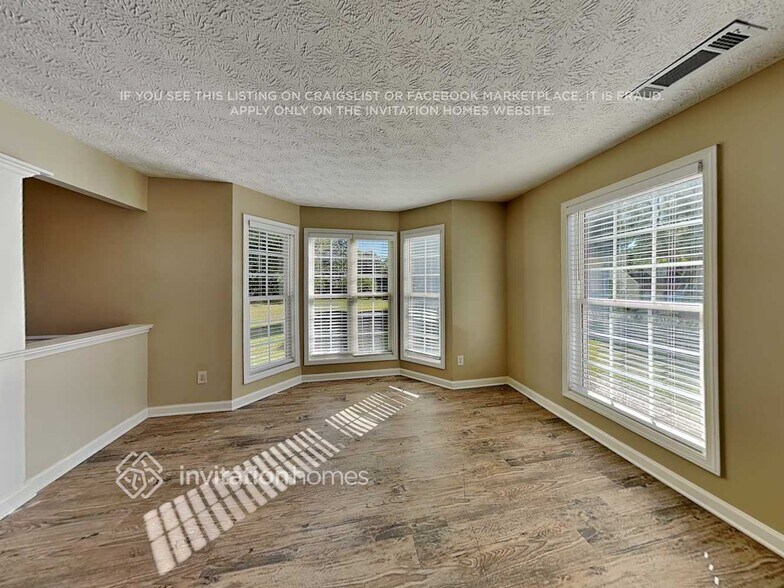Building Photo - 412 Chadborn Way