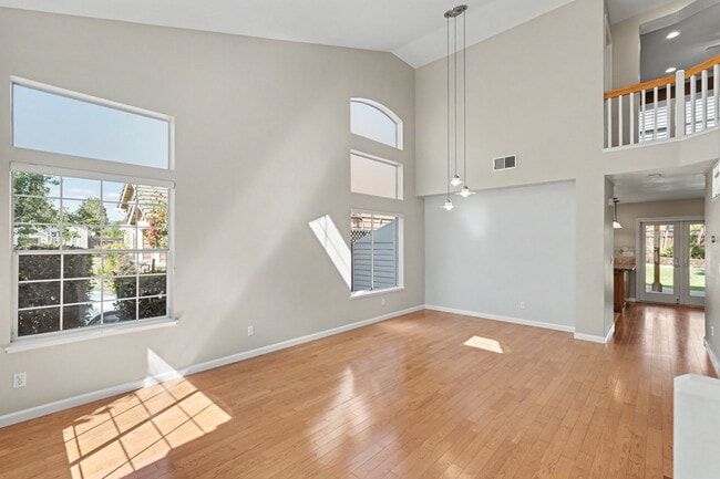 Building Photo - 1567 Corte De Pearson
