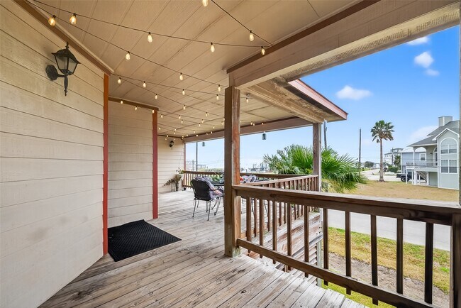 Building Photo - 1143 3ks St