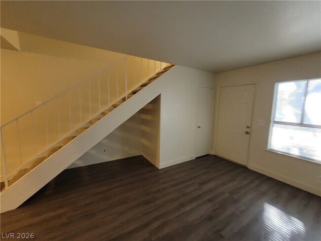Building Photo - 3364 Royce Ct
