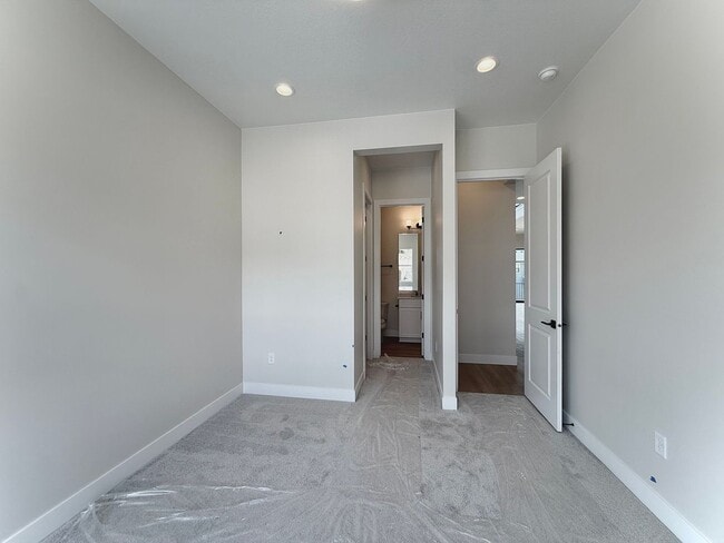 Building Photo - 2179 N Paradise Flt Ln