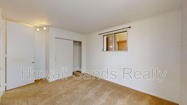 Building Photo - 366 Poipu Dr