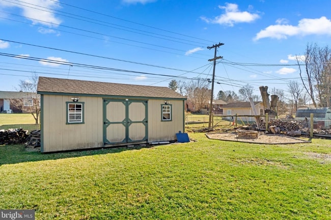 Building Photo - 11837 Robinwood Dr
