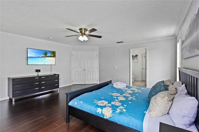 Building Photo - 131 Willow View Dr
