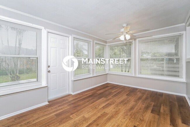 Building Photo - 3 Bedroom Pet-Friendly Home in VENICE, FL with Main Street Renewal