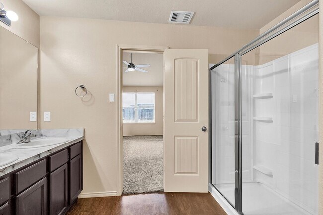 Building Photo - 2119 Treasure Mountain Dr