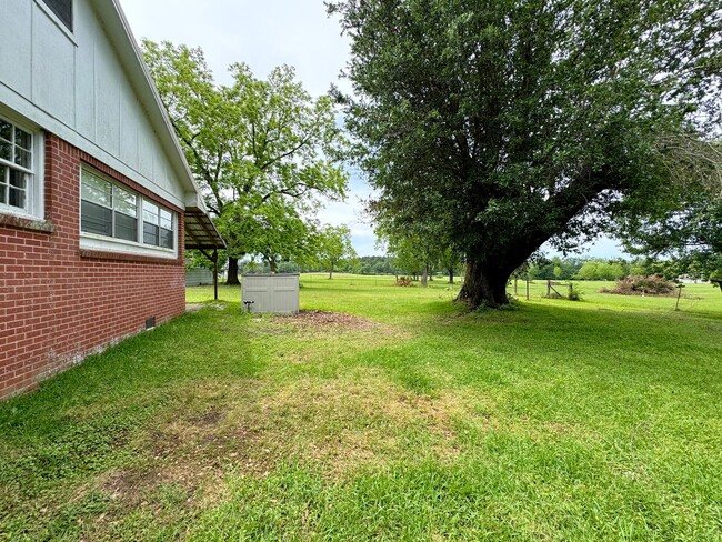 Building Photo - 2195 Shipman Rd
