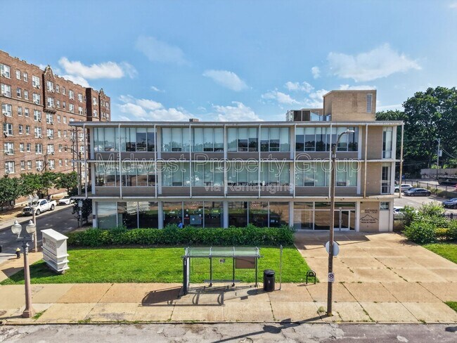 Building Photo - 4100 Lindell Blvd