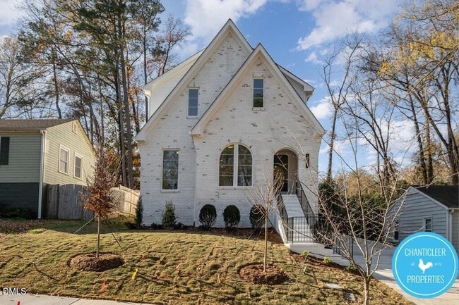 Building Photo - 1407 Sedgefield St