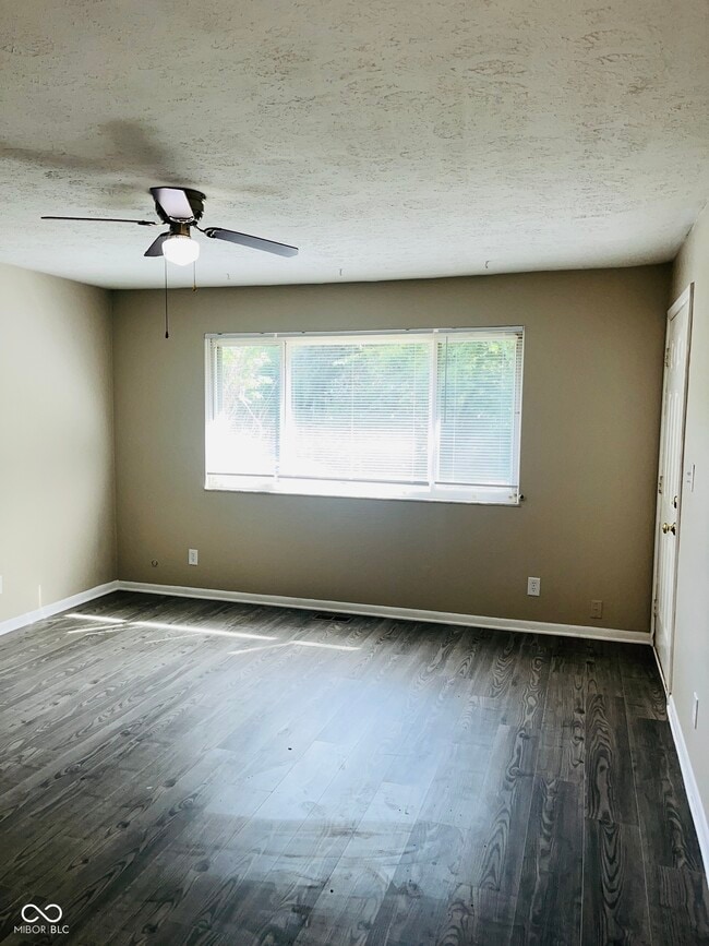 Building Photo - 1258 N Ridgeview Dr