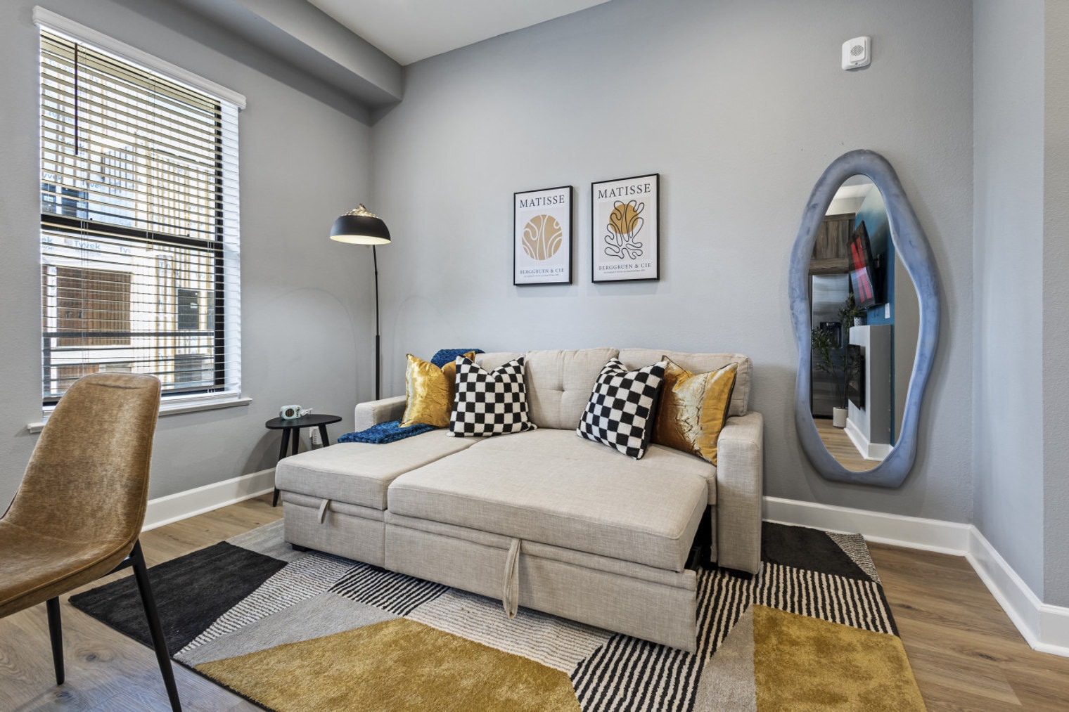 Building Photo - 1812 Hickory St