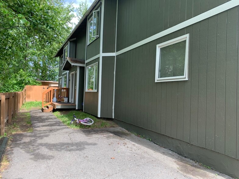 Main Entrance - 8000 E 10th Ave