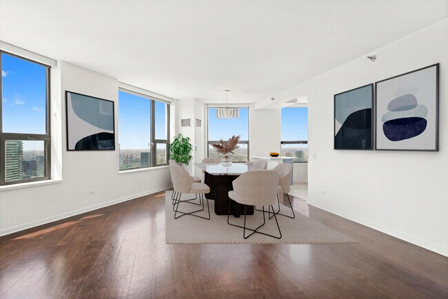 Building Photo - 501 N Clinton St