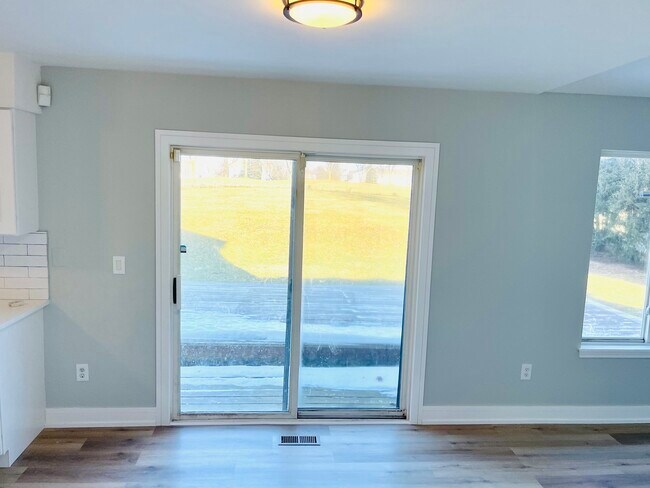 Building Photo - 21226 Chastworth Ln