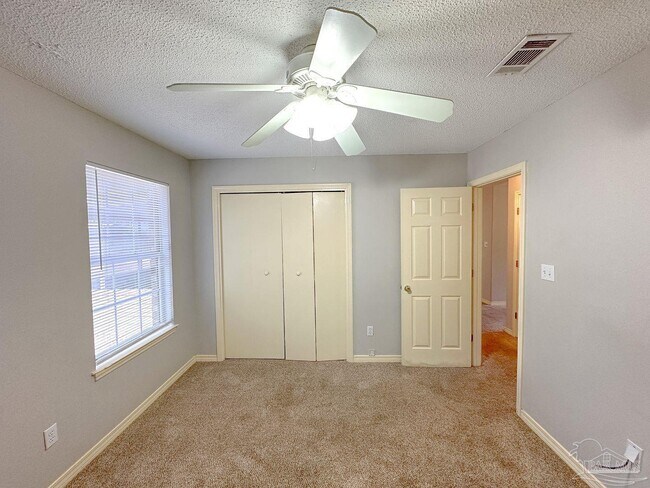 Building Photo - 5105 Westport Dr
