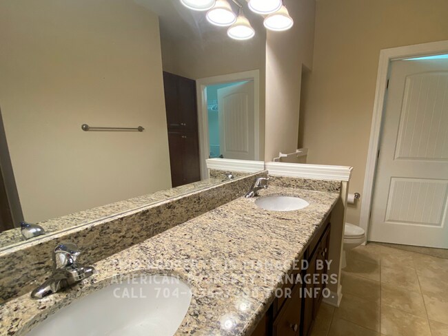 Building Photo - 4891 Breden St