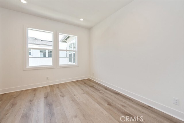 Building Photo - 160 Orange Grv